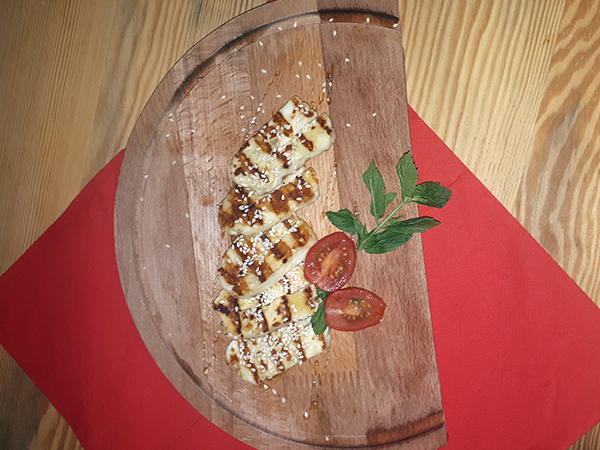 Grill Cheese with honey and sesame